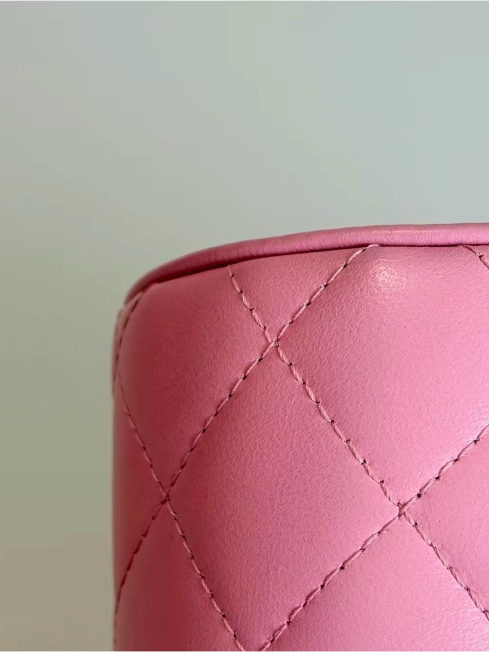 CHANEL Pink Quilted Top-Handle Vanity Mini Bag - Picture 6 of 9